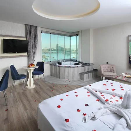 Taskoeprue 4* Adana