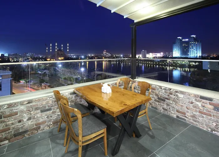 Hotel Taskoeprue Adana